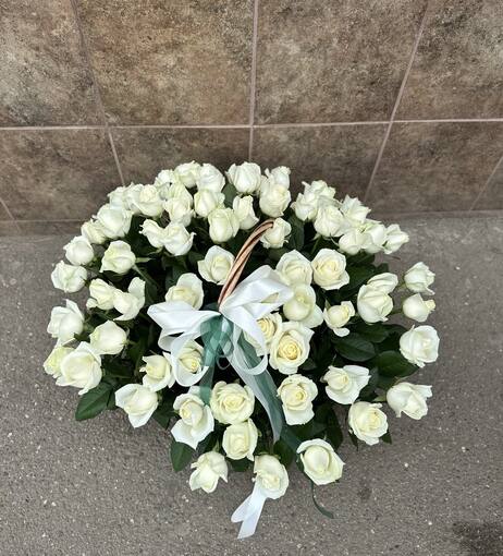 Корзина из 51 розы