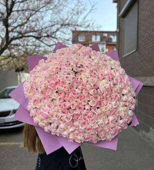 Букет из 301 розы